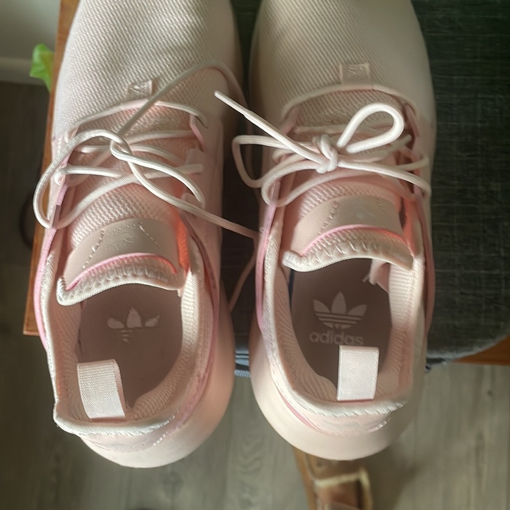 Adidas - Picture 5 of 6